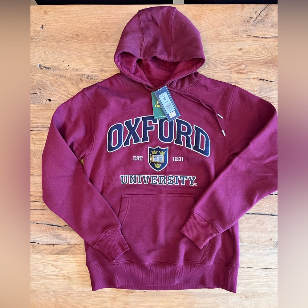 Oxford University. NWT. Size S. Official Oxford University Hoodie - Maroon